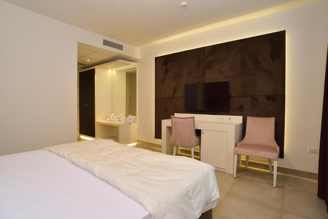 M2 Hotel Campi Bisenzio Zewnętrze zdjęcie
