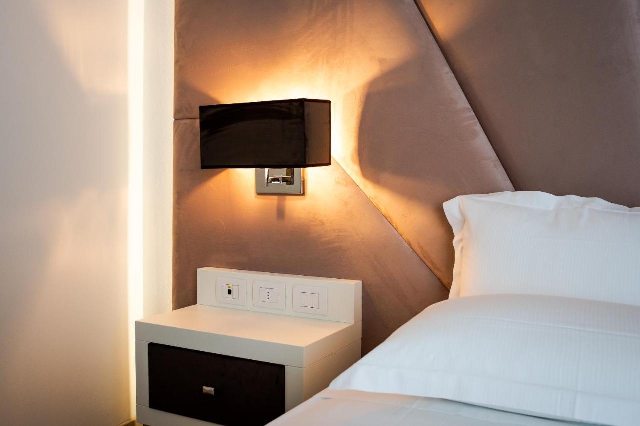 M2 Hotel Campi Bisenzio Zewnętrze zdjęcie